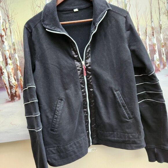 Lululemon black running jacket / 10 - Picture 3 of 5